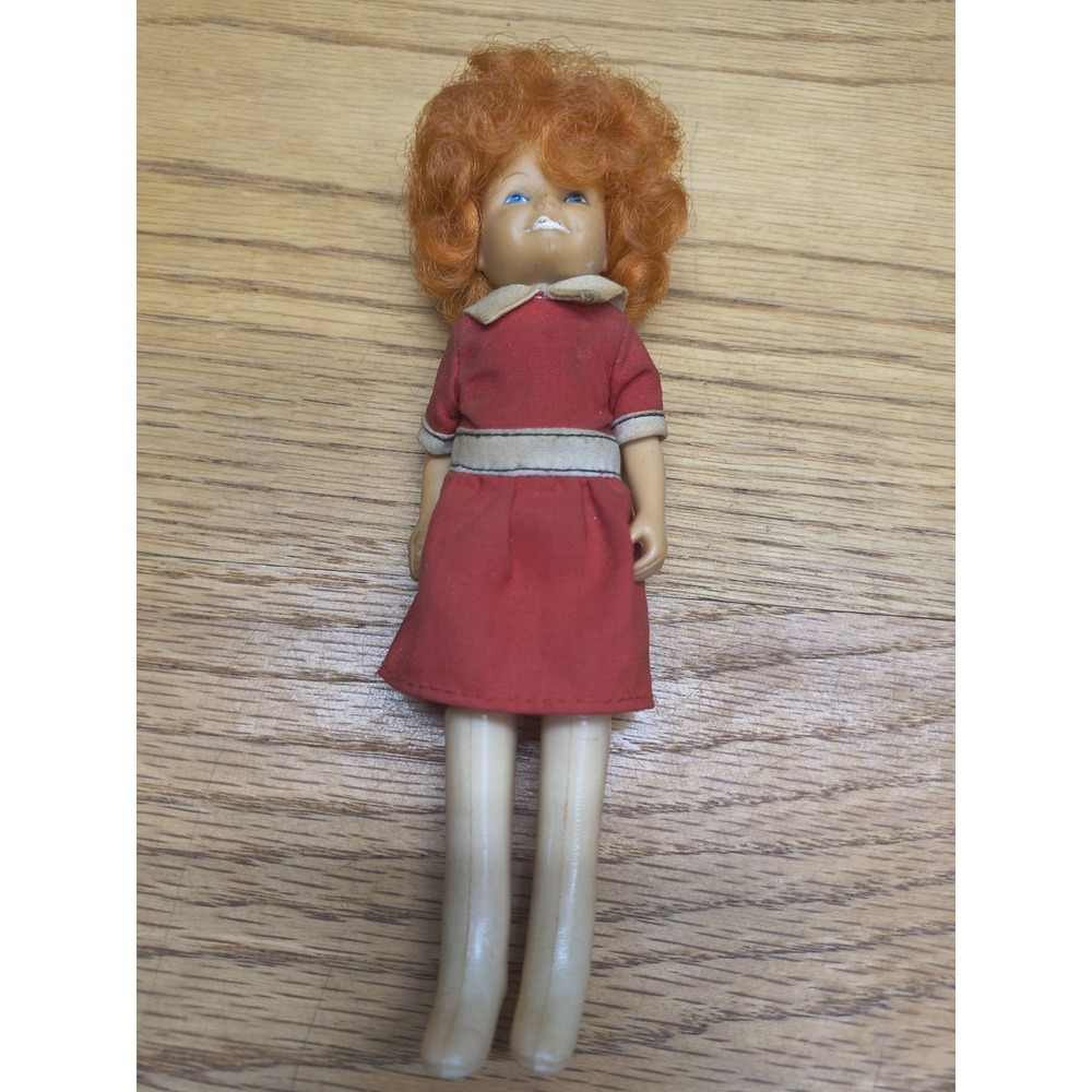 Knickerbocker Toys Little Orphan Annie 6" Doll Collectible Figure Vintage 1982